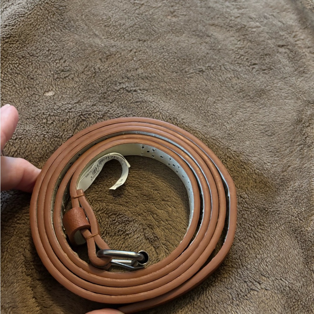 Lot of 2 belts